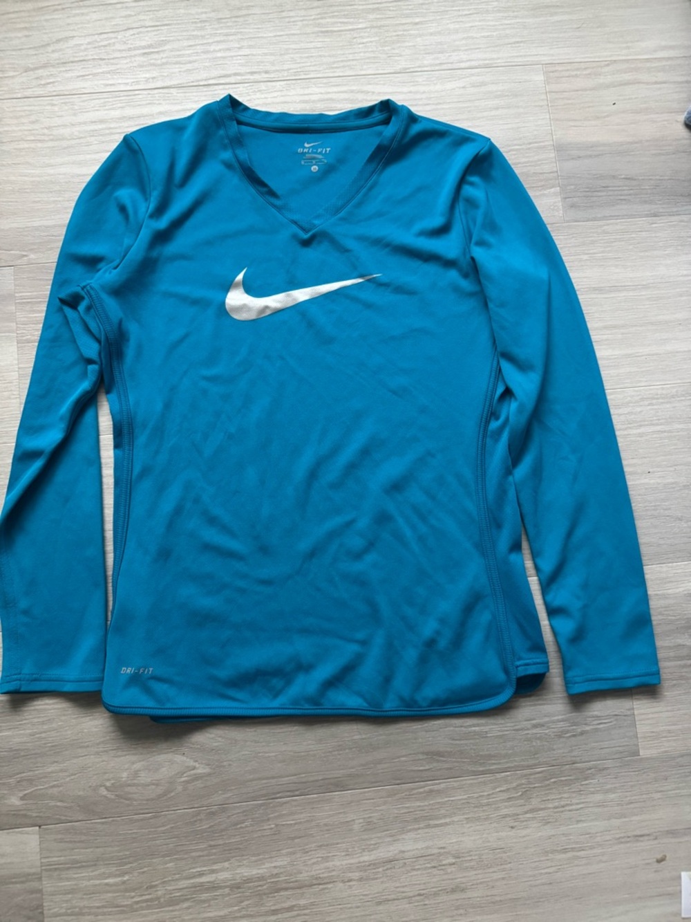 Nike Dri-FIT Teal Long Sleeve Athletic Top with White Swoosh Medium